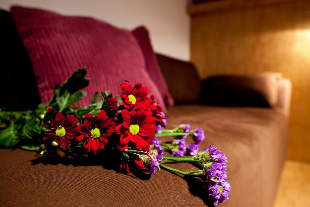 Dahlia Inn Praha Bagian luar foto
